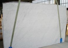 Lieferung geschliffene Unmaßplatten 2 cm aus Natur Marmor BIANCO CARRARA C 2274. Detail Bild Fotos 