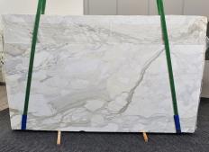 Lieferung polierte Unmaßplatten 2 cm aus Natur Marmor CALACATTA CARRARA 1435. Detail Bild Fotos 