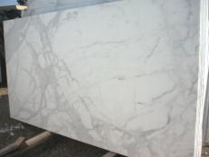 Lieferung polierte Unmaßplatten 3 cm aus Natur Marmor CALACATTA ORO EM_0472. Detail Bild Fotos 
