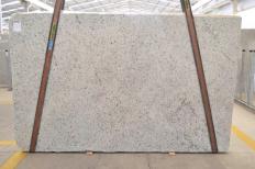 Lieferung polierte Unmaßplatten 3 cm aus Natur Granit DALLAS WHITE 2612. Detail Bild Fotos 