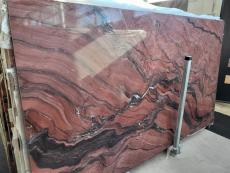 Lieferung polierte Unmaßplatten 2 cm aus Natur Quarzit FUSION RED C0272. Detail Bild Fotos 