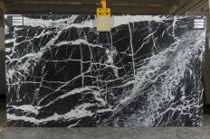 Lieferung polierte Unmaßplatten 2 cm aus Natur Marmor MONACO BLACK T0032. Detail Bild Fotos 