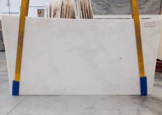 Lieferung geschliffene Unmaßplatten 2 cm aus Natur Marmor MYSTERY WHITE 24912. Detail Bild Fotos 