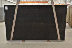 Lieferung polierte Unmaßplatten 3 cm aus Natur Granit VIA LATTEA 25015. Detail Bild Fotos 
