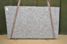 Lieferung polierte Unmaßplatten 3 cm aus Natur Granit WHITE PRIMATA 2610. Detail Bild Fotos 