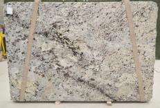 Lieferung polierte Unmaßplatten 2 cm aus Natur Granit WHITE WAVE BQ01435. Detail Bild Fotos 
