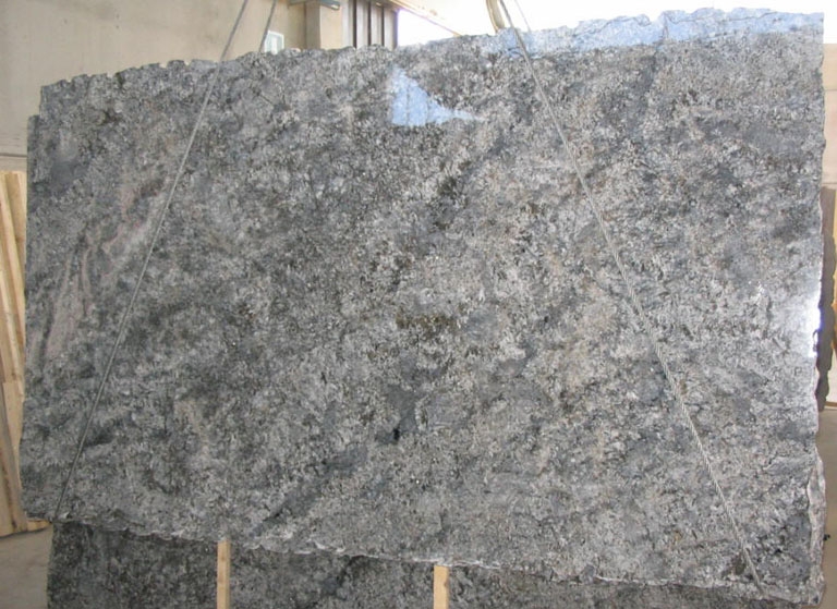 AZUL ARAN AZUL ARAN polierte Unmaßplatten C-2743 aus Natur Granit , SL2CM: Lieferung Veneto, Italien 
